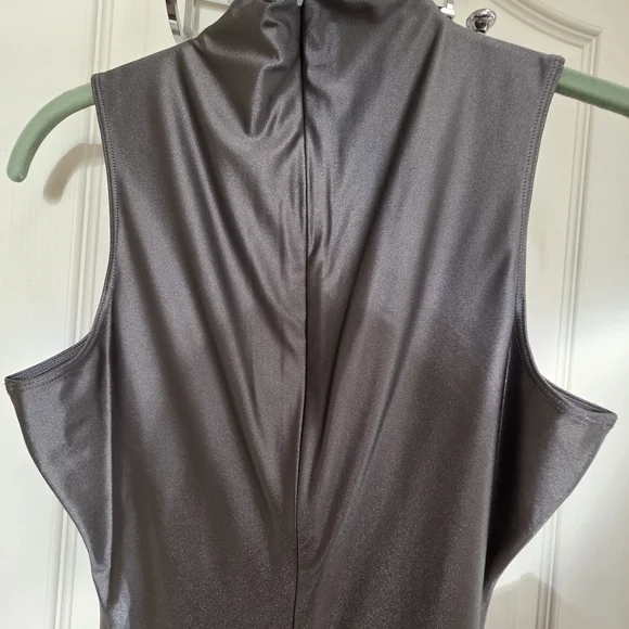 Skims Metallic Gray Sleeveless Catsuit - Picture 4 of 6